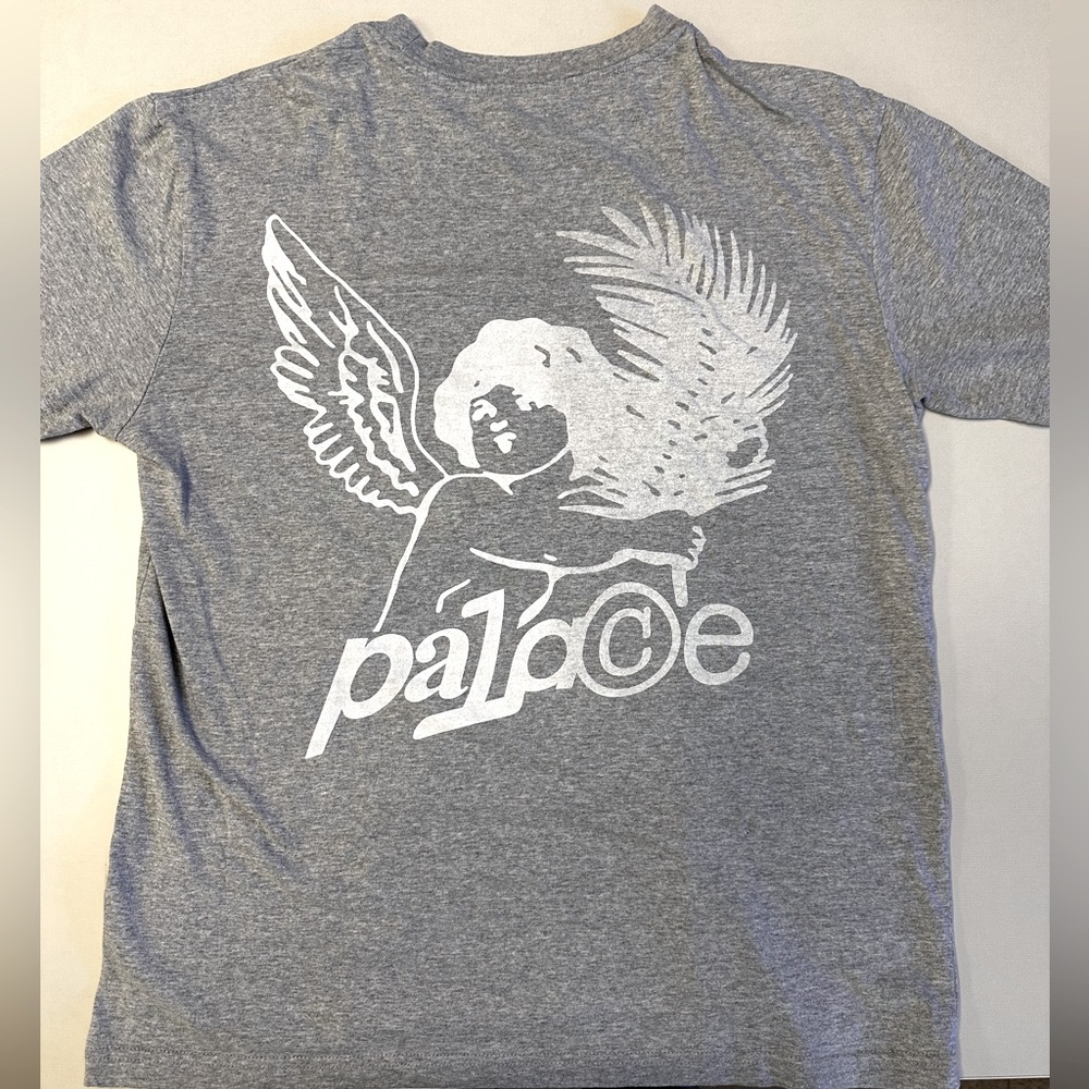 PALACE Cherub Tee Sz Large